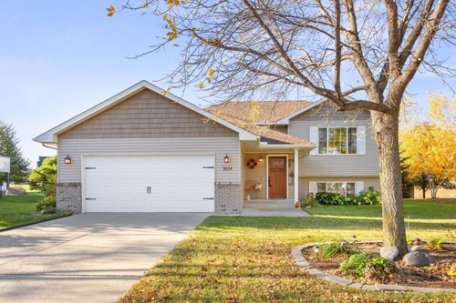 1614 Helen St, Buffalo, MN, 55313-5030 | Card Image