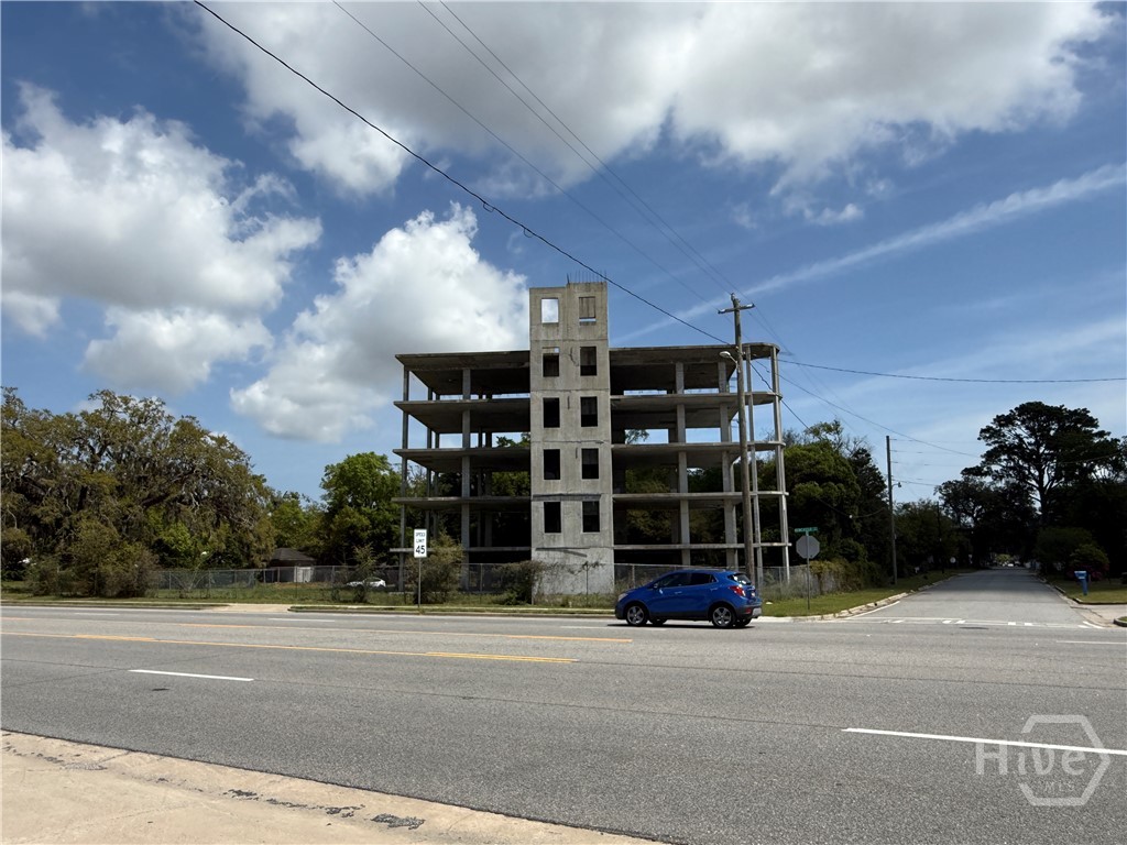 Commercial Sale in Brunswick 2