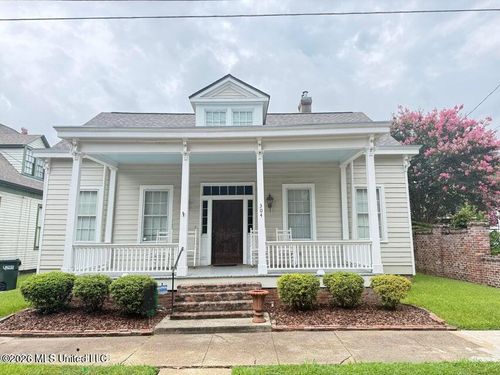 304 S Rankin St, Natchez, MS, 39120-3538 | Card Image