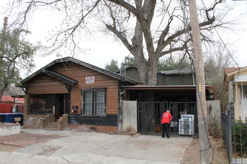 306 E Huff Ave, San Antonio, TX, 78214-2235 | Card Image