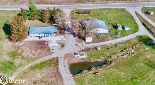 14322 Route J40, Milton, IA, 52570-8101 | Card Image