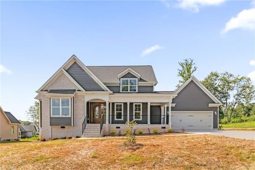 8810 Rudy Dr, Kernersville, NC, 27284-5006 | Card Image