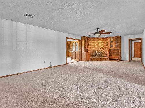 715 Sw Englewood Dr, Lawton, OK, 73505-7428 | Card Image