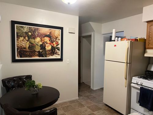 23538 Baker St, Taylor, MI, 48180-7305 | Card Image