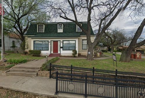 400 S Main St, Belton, TX, 76513-3460 | Card Image