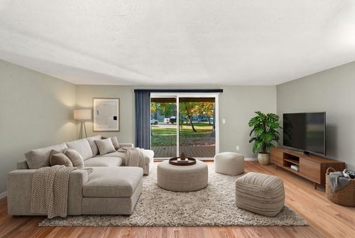 20 Blackstone Ct, Merrimack, NH, 03054-3451 | Card Image