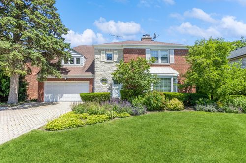 6727 N Le Mai Ave, Lincolnwood, IL, 60712-3103 | Card Image