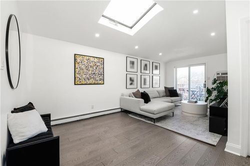 136-8110 Avenue L, Brooklyn, NY, 11236-4744 | Card Image