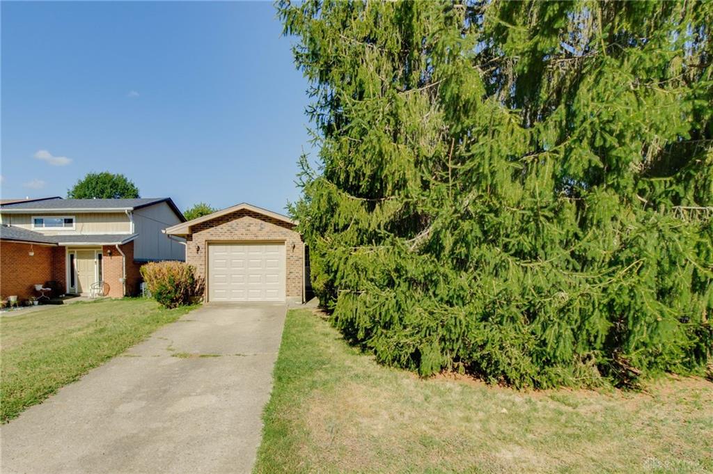 Highridge Ct, Franklin, OH 45005