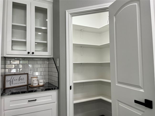 View of pantry | Image 8