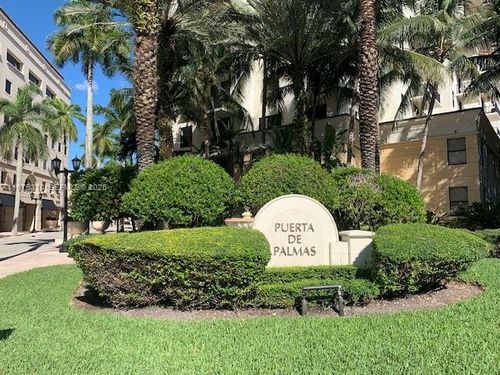 apt-1010-888 S Douglas Rd, Coral Gables, FL, 33134-7568 | Card Image
