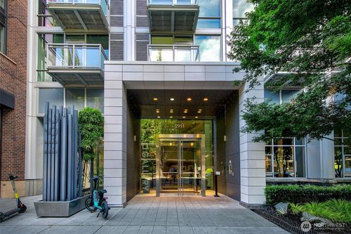 unit-313-2911 2nd Ave, Seattle, WA, 98121-3048 | Card Image