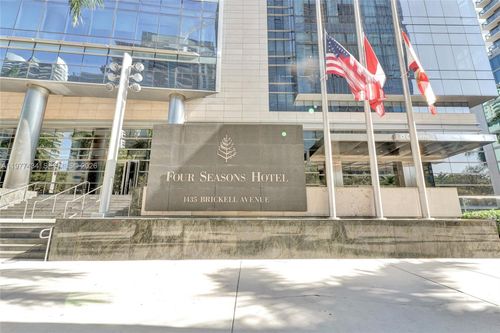 3308-1435 Brickell Ave, Miami, FL, 33131-3407 | Card Image