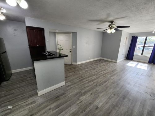 2736 S University Dr, Davie, FL, 33328-1480 | Card Image