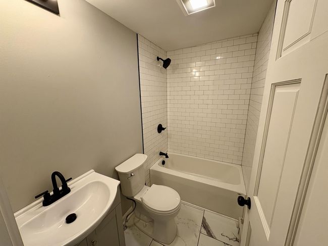 164 Front St, Condo with 2 bedrooms, 1 bathrooms and null parking in Exeter NH | Image 22