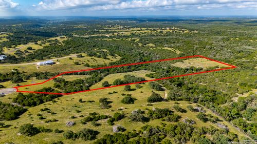 9 N Shapen Springs Rd, Kerrville, TX, 78028 | Card Image