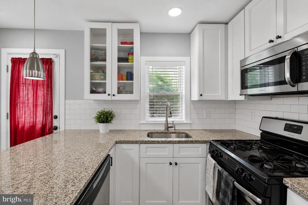 Residential in WASHINGTON 4