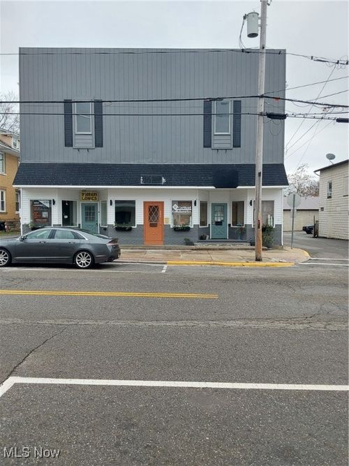 205 W Main St, Cortland, OH, 44410-1433 | Card Image
