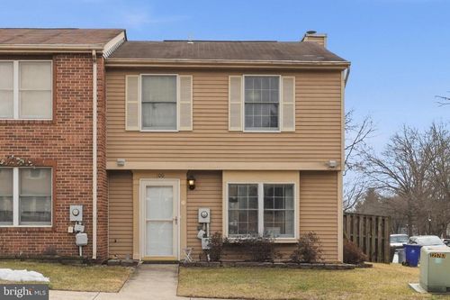 100 Saratoga Pl, WALKERSVILLE, MD, 21793-8143 | Card Image