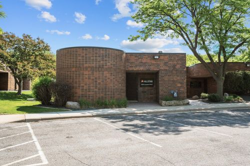 4970 Lincoln Dr, Minneapolis, MN, 55436-1071 | Card Image