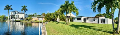 421 Cross St, NORTH FORT MYERS, FL, 33903-4308 | Card Image