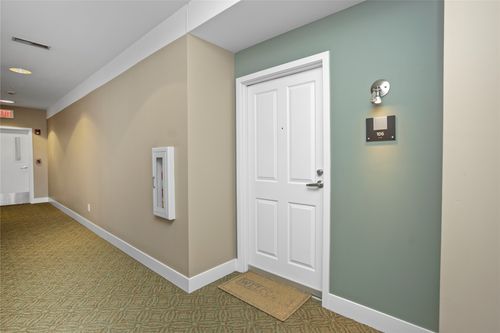 apt-106-100 Water St, Des Moines, IA, 50309-4777 | Card Image