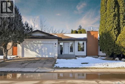 627 Delaronde Cres, Saskatoon, SK, S7J3Z9 | Card Image