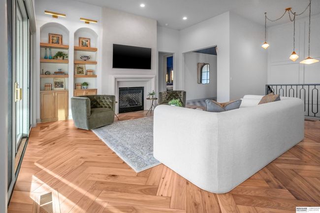 3319 S 209 Th St, Home with 3 bedrooms, 3 bathrooms and 3 parking in Elkhorn NE | Image 13