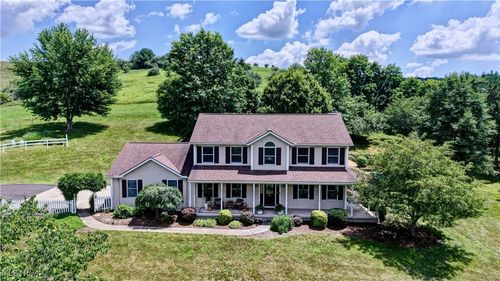 3987 Boy Scout Rd Ne, Dover, OH, 44622-7527 | Card Image