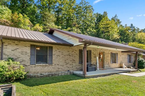 98 Issac Park Rd, Louisa, KY, 41230-5924 | Card Image