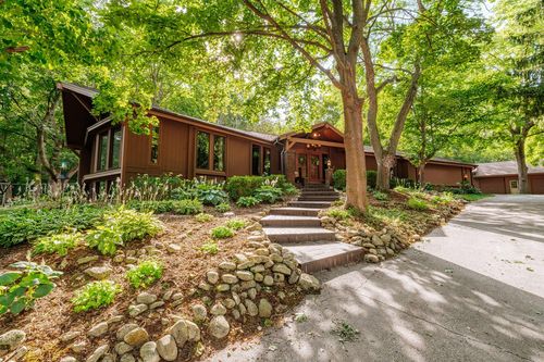 W208S6977 High Bluff Drive, Muskego, WI, 53150 | Card Image