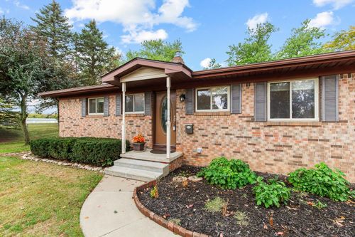 403 Seminole Dr, Tecumseh, MI, 49286-1020 | Card Image