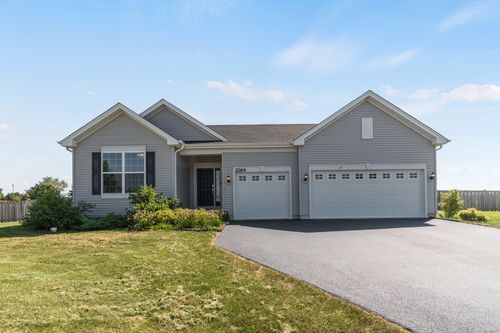 2164 Tremont Ave, Yorkville, IL, 60560-8049 | Card Image