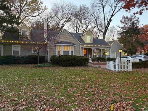 2115 Massachusetts St, Lawrence, KS, 66046-3043 | Card Image