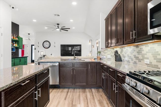 227 Biscayne Bay Bnd, House other with 3 bedrooms, 2 bathrooms and 4 parking in Kyle TX | Image 11
