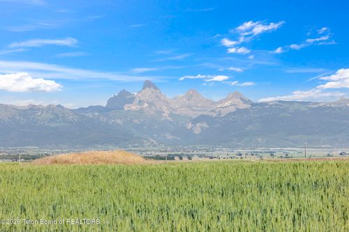 8520 Fawn Ridge Ln, Tetonia, ID, 83452 | Card Image
