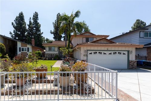 247 Ellingbrook Dr, Montebello, CA, 90640-2107 | Card Image