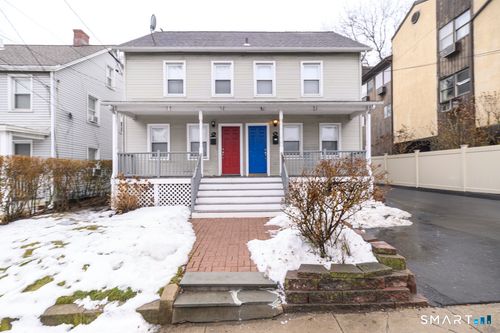 251 Cove Rd, Stamford, CT, 06902-5220 | Card Image