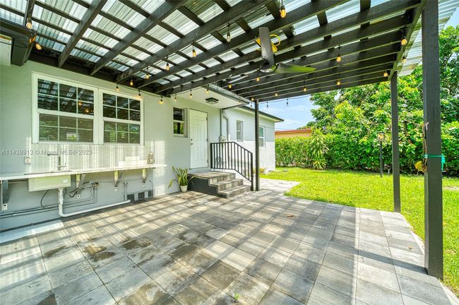 0 - 420 Nw 104th Ter, House other with 3 bedrooms, 2 bathrooms and null parking in Miami FL | Image 23