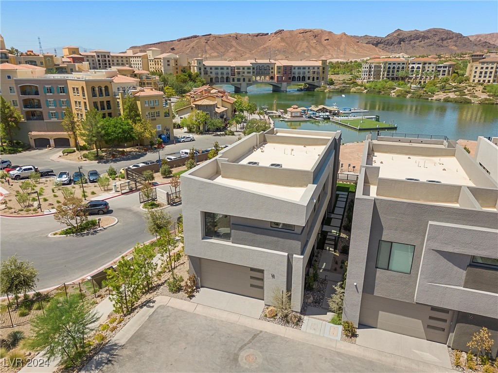 Heron Harbour Dr, Henderson, NV 89011