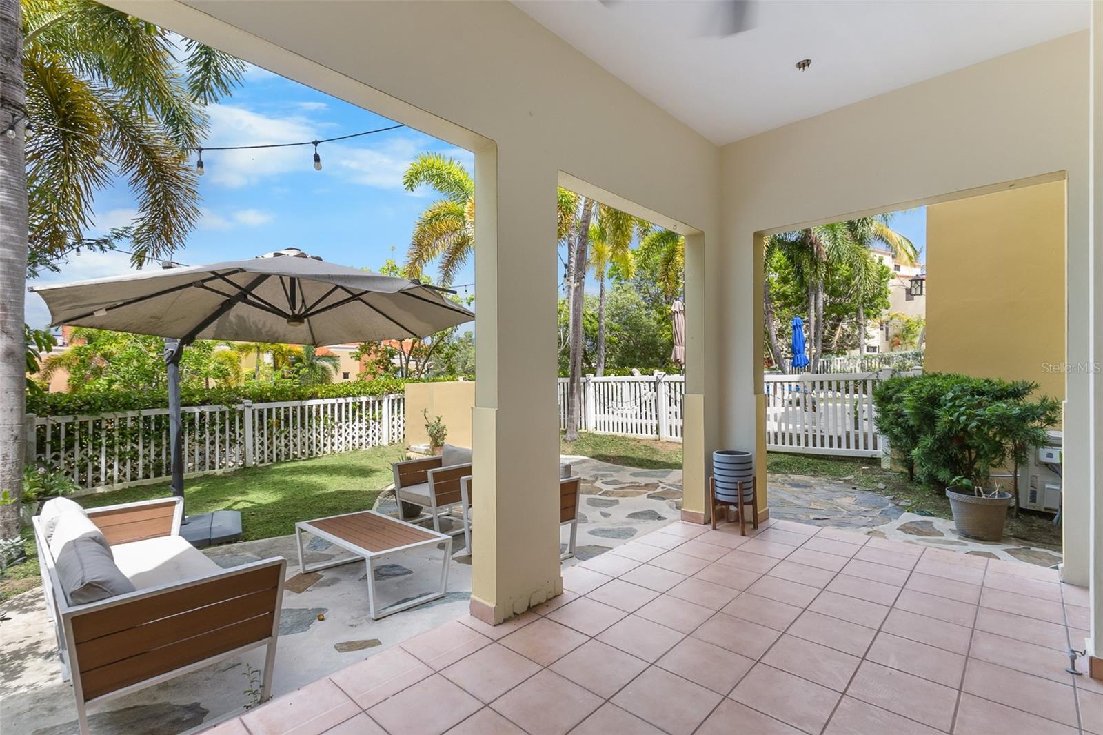 Residential Lease for rent in HUMACAO, 90 CANDELERO DR, 2400 m²