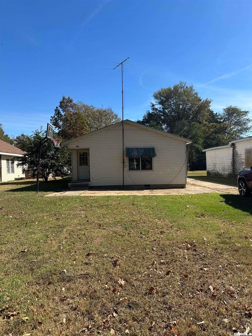 704 S Main Street, Leachville, AR, 72438 | Card Image