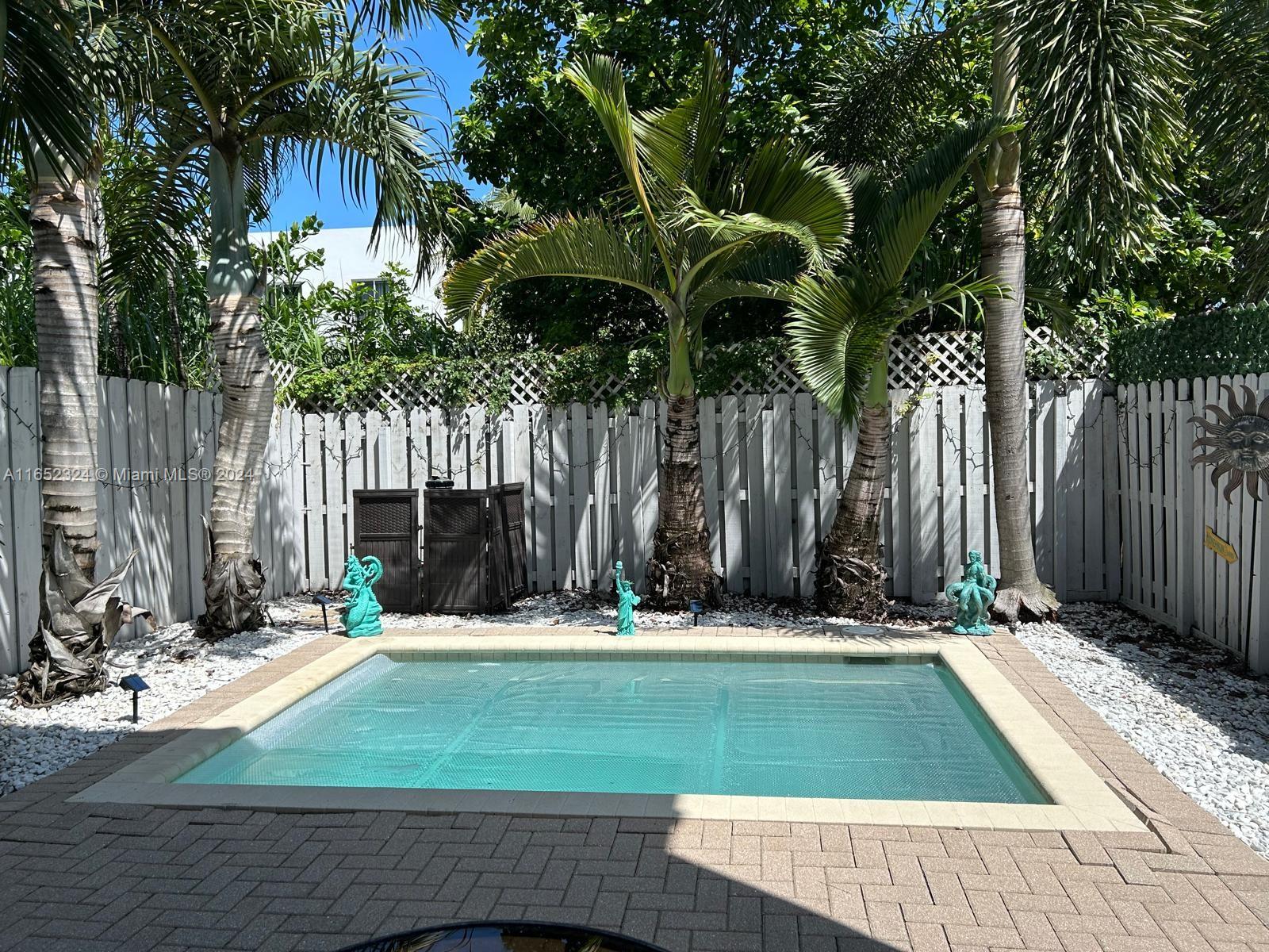 1st Ave, Fort Lauderdale, FL 33304