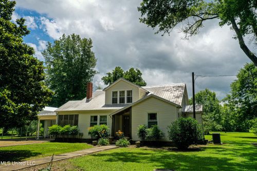 85 Barrack Rd, Yazoo City, MS, 39194-3279 | Card Image