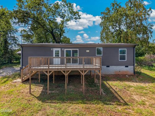 135 Gamble Ln, La Follette, TN, 37766-4624 | Card Image