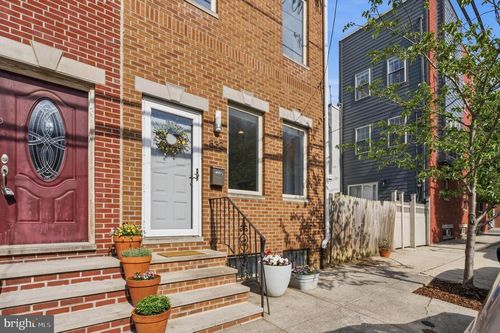 832 N 20th St, PHILADELPHIA, PA, 19130-2006 | Card Image