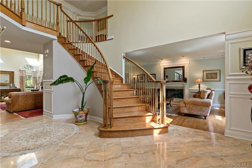 4 Sonoma Rd, Cortlandt Manor, NY, 10567-5156 | Card Image