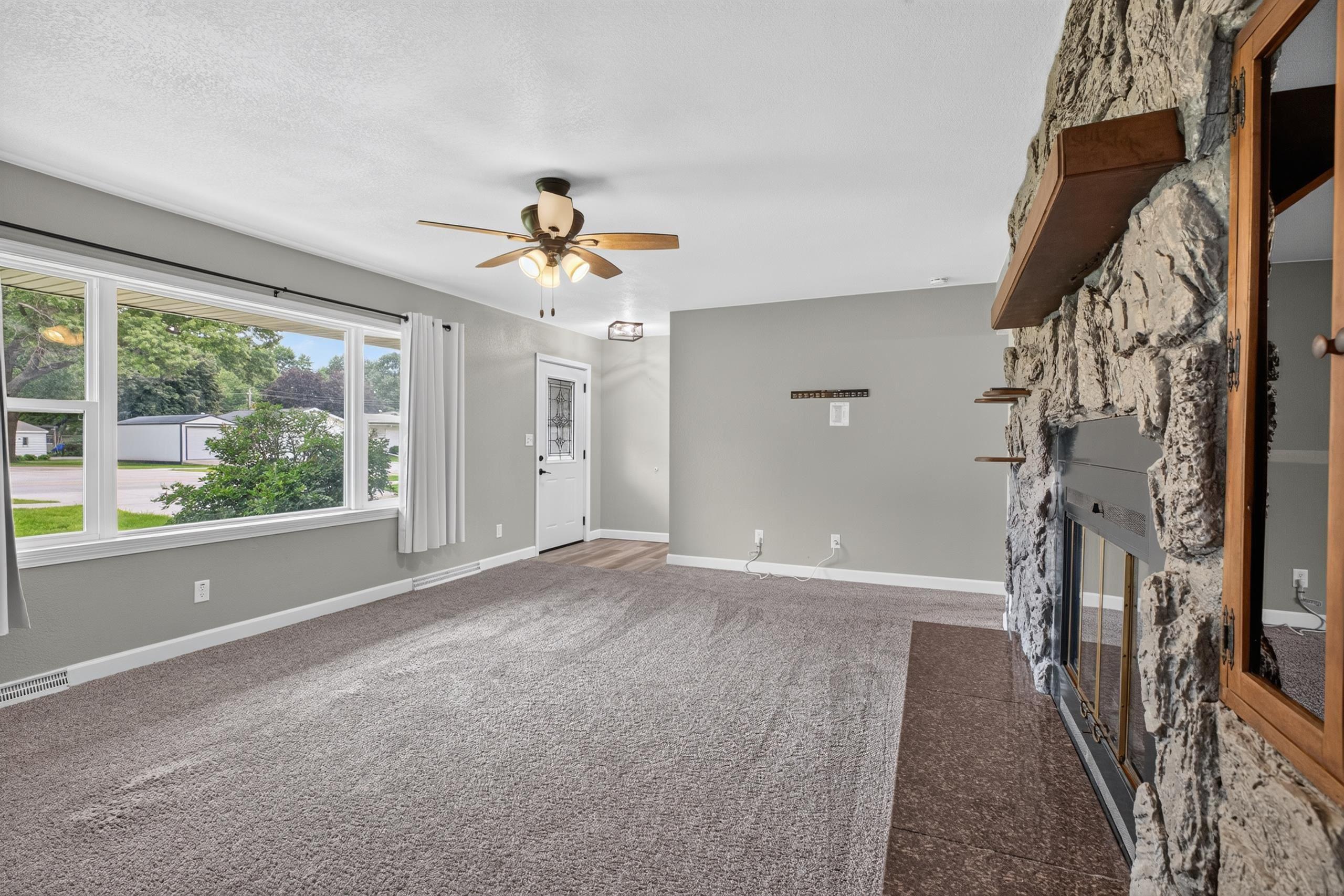Residential in Elk Run Heights 3