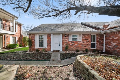 1049-1049 Roaring Springs Rd, Fort Worth, TX, 76114-4482 | Card Image