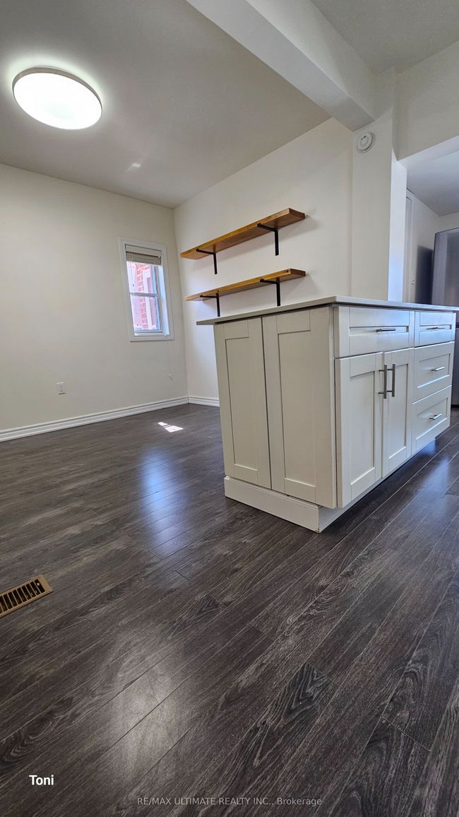 MAIN - 16 Failsworth Ave, House other with 1 bedrooms, 2 bathrooms and 1 parking in York ON | Image 13